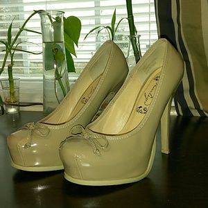 *** SOLD*** High heels